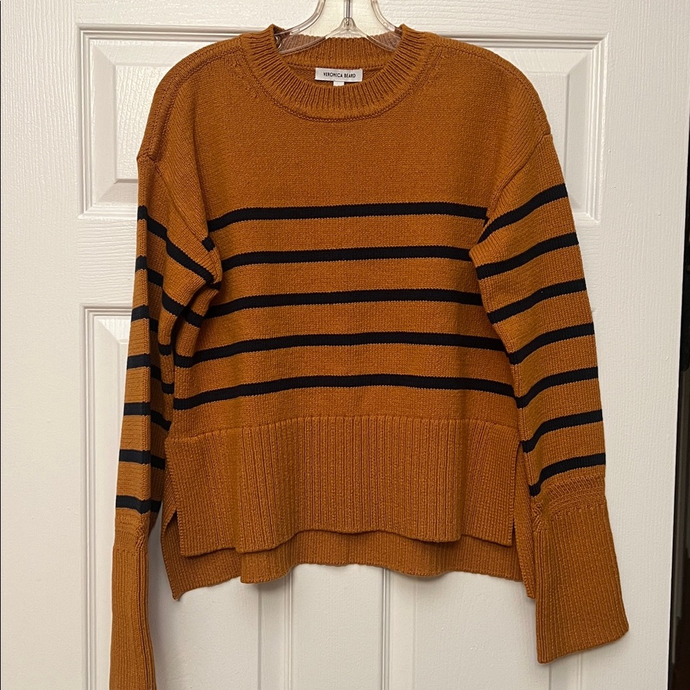 Veronica Beard Andover crew neck sweater.Size S.